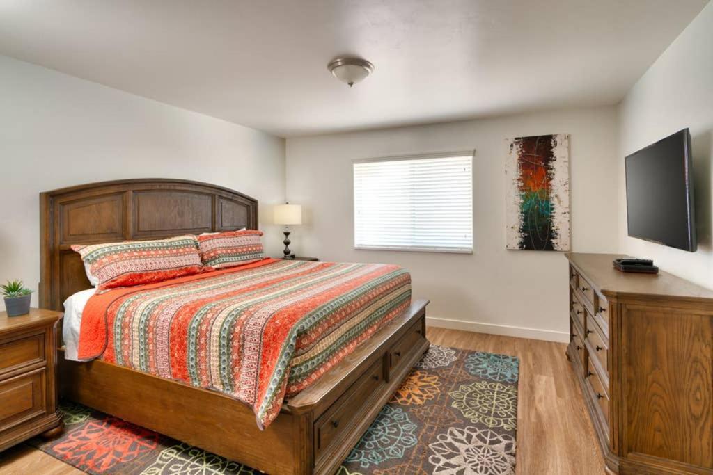 6H Spacious Redcliff Condo, Pool & Hot Tub Moab Dış mekan fotoğraf
